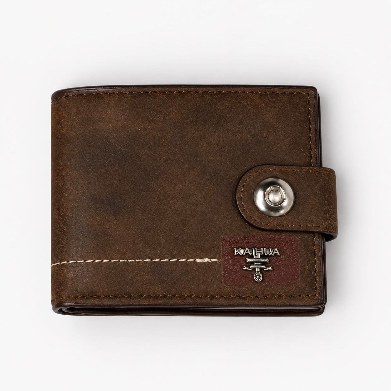 Leather men wallet with closure button
