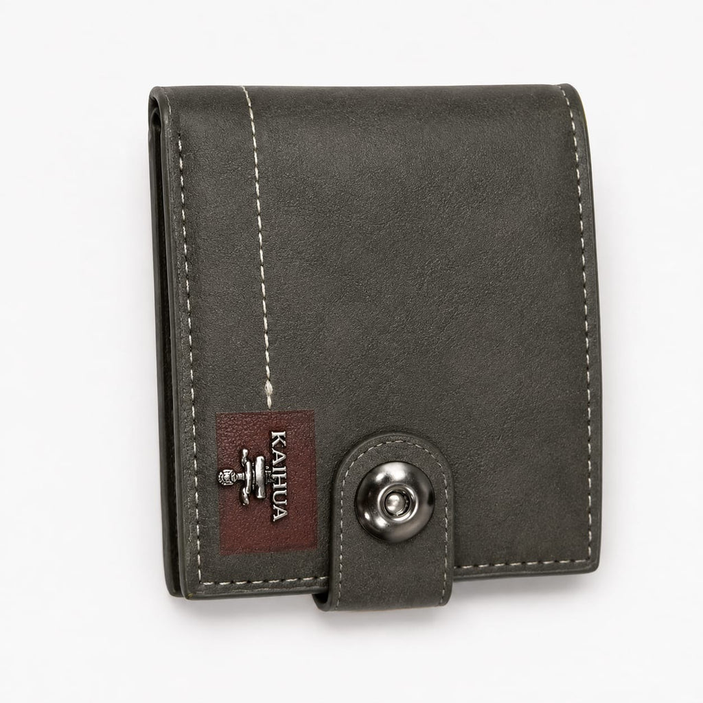 Leather men wallet with closure button