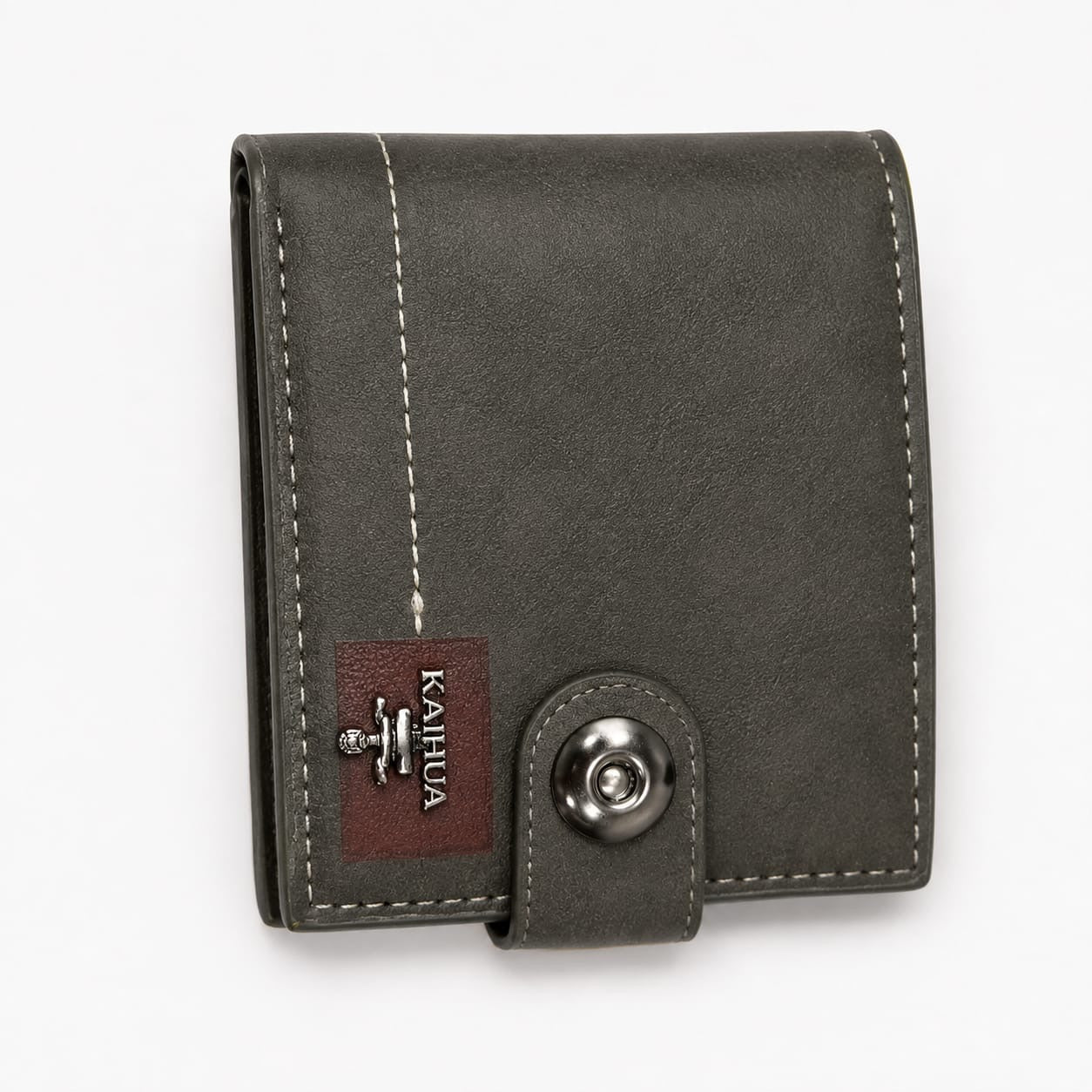 Leather men wallet with closure button